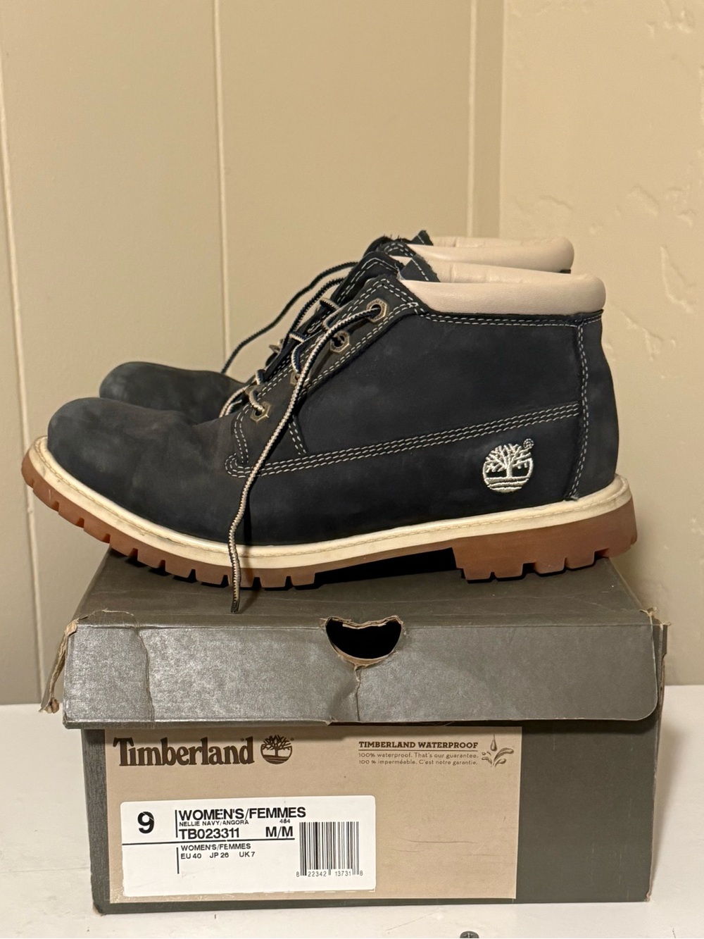 Timberland Women's Nellie Waterproof Chukka Boots 9